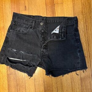 Levis 501 Distressed Ripped Black Denim Cut Off Shorts Womens Size w32 (a2